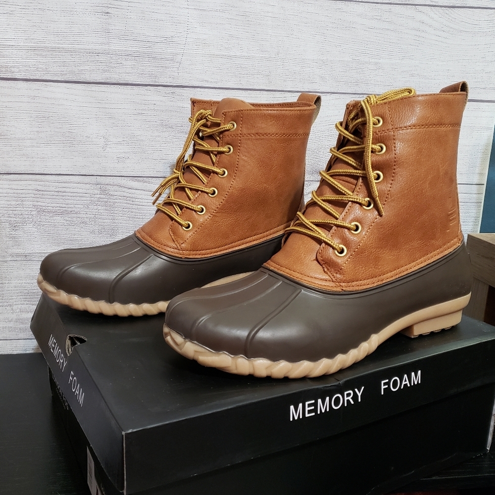 London‎ Fog Men’s Duck Boots Size 10M – Cognac Brown Waterproof Memory Foam